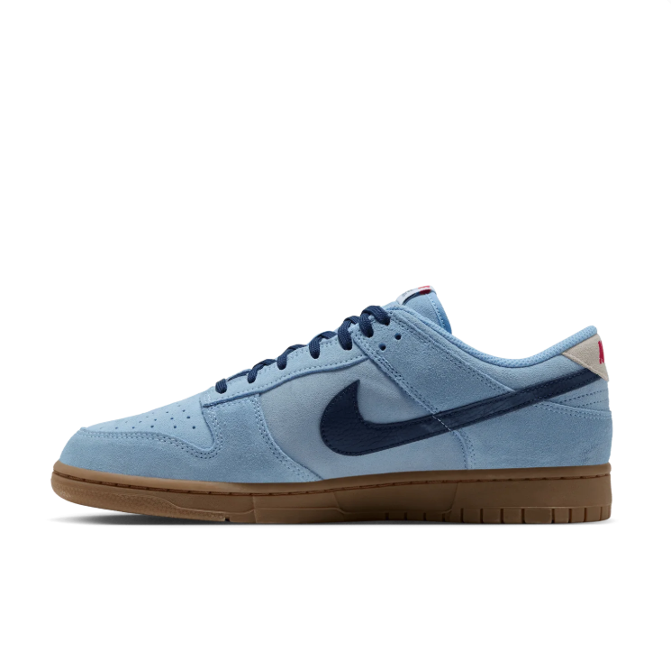Nike Sneakers – Light Blue & Navy with Gum Sole