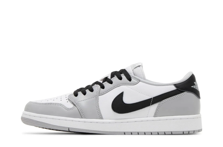 Nike Sneakers – White & Light Grey Low-Top with Black Swoosh