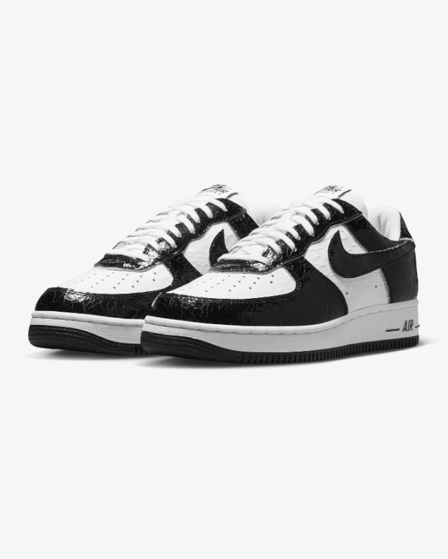 Nike Sneakers – Black & White Crackle Texture