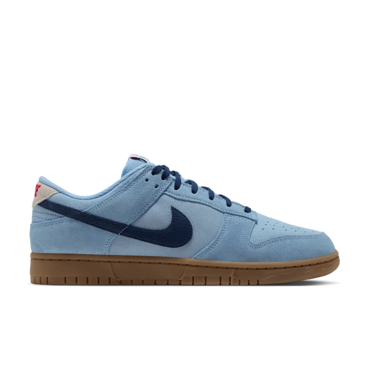 Nike Sneakers – Light Blue & Navy with Gum Sole