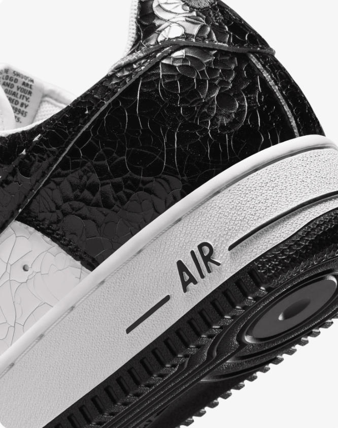 Nike Sneakers – Black & White Crackle Texture