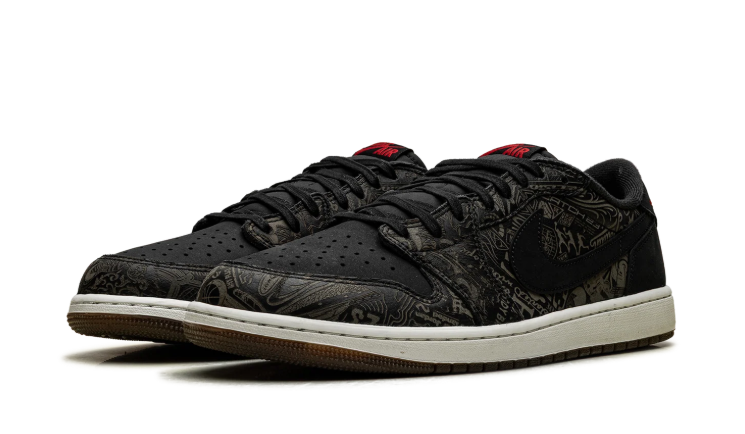 Nike Sneakers – Black Graphic Low-Top with Red Details & Brown Sole