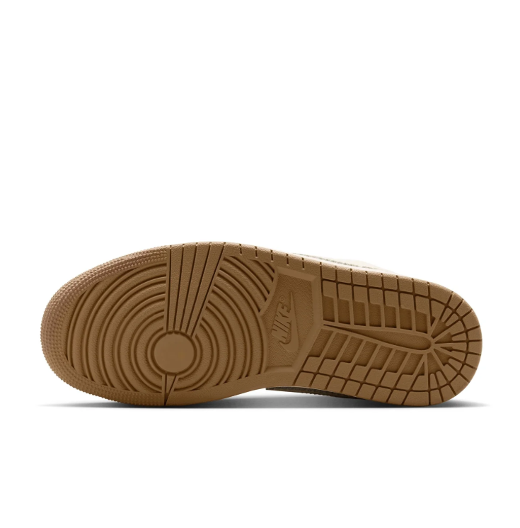 Nike Sneakers – Cream Low-Top with Brogue Details & Gold-Tone Accents