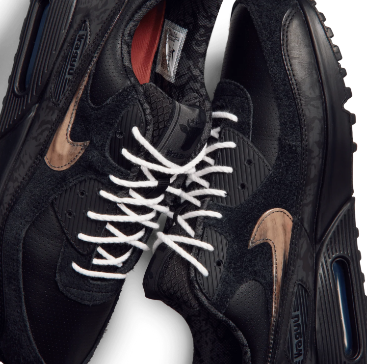 Nike Low-Top Sneakers – Black with Copper-Tone Swoosh