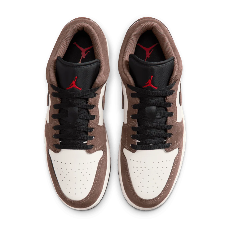 Nike Sneakers – Brown & Cream Low-Top with Black Laces
