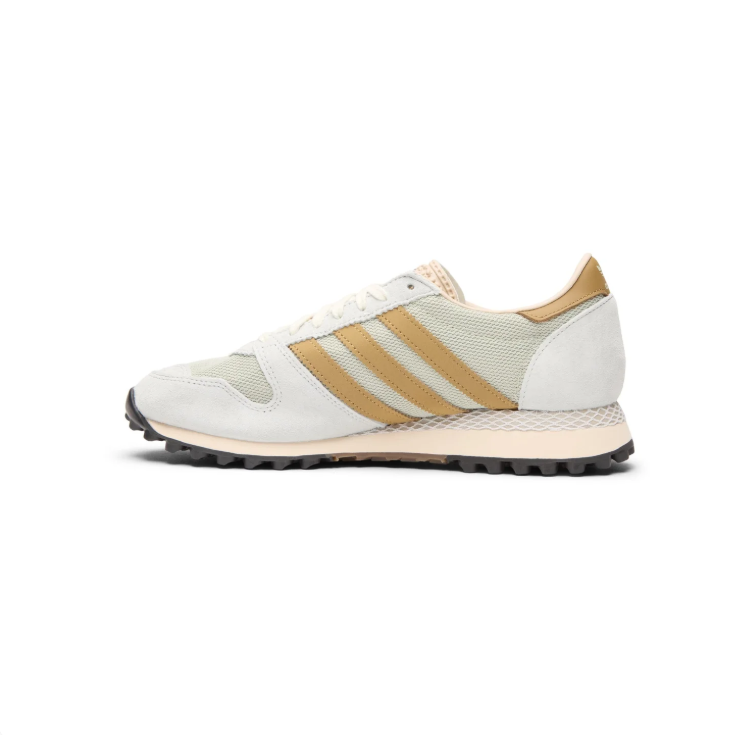 adidas Sneakers – Light Grey Mesh & Ochre Stripes with Black Tread