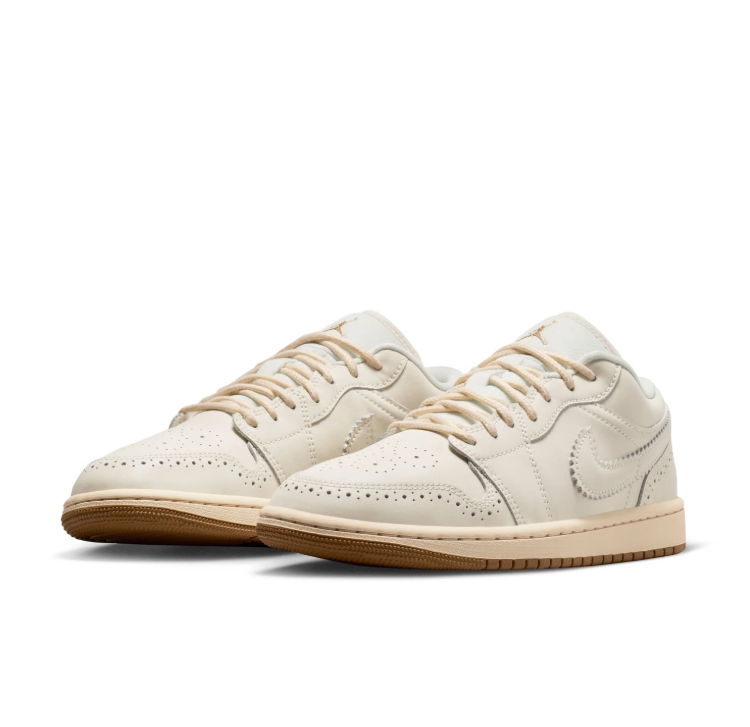 Nike Sneakers – Cream Low-Top with Brogue Details & Gold-Tone Accents