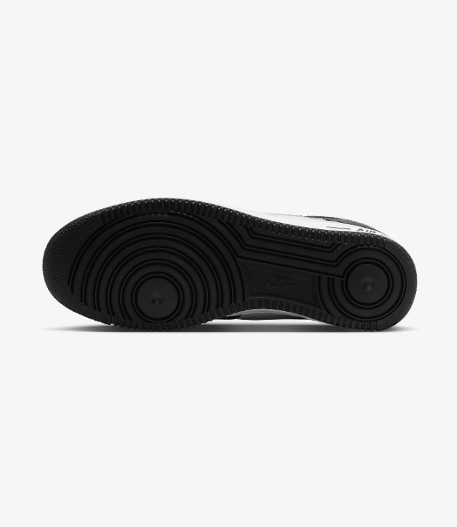 Nike Sneakers – Black & White Crackle Texture