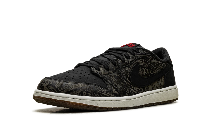 Nike Sneakers – Black Graphic Low-Top with Red Details & Brown Sole